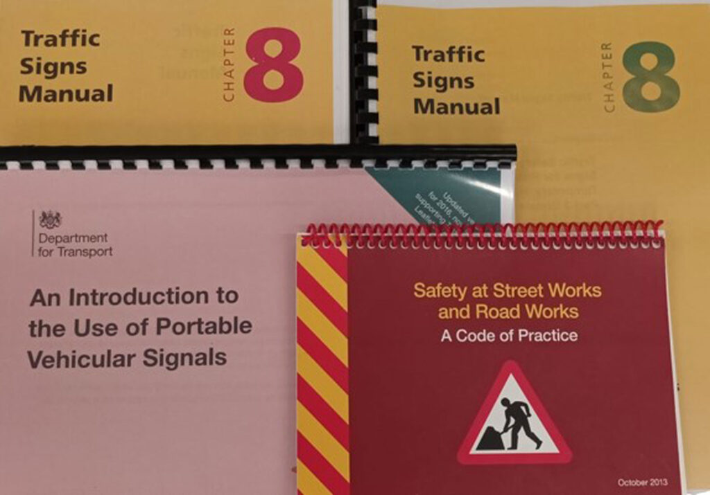 302.1 Installing, maintaining and removing temporary traffic management on rural and urban roads